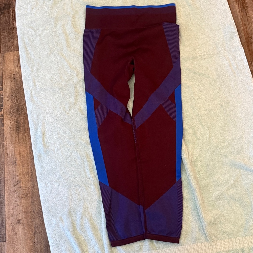PINK women’s tight fit high waisted leggings in Burgundy and Blue.